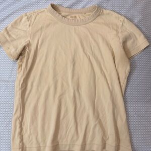 Uniqlo Women’s Short Sleeve Tee - M / Yellow Cream